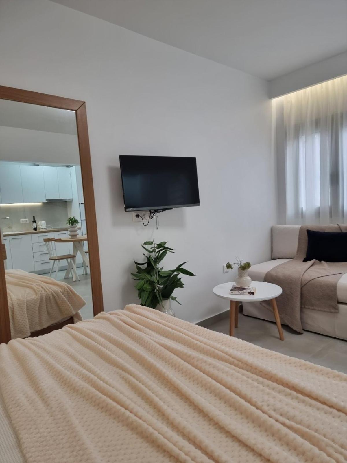 Hotel Andreas - Agistri Skála Dış mekan fotoğraf